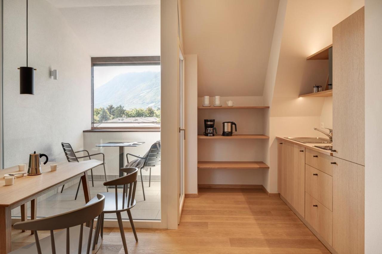 Apartamento Der Ladurner Hof - Wohnen Am Weinberg Merano Exterior foto